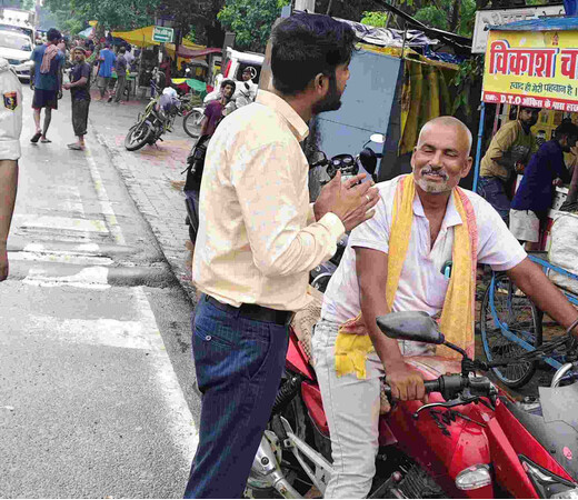 बिना हेलमेट वाहन चलाना पड़ा भारी, 26 वाहनों से वसूला 48,500 रुपए जुर्माना